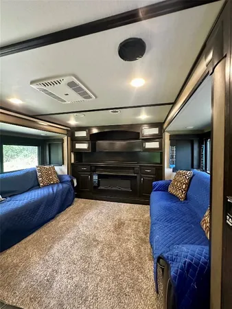 $950 | 143 Moffett Springs Road, Unit B, Huntsville, TX 77320