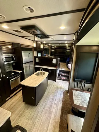 $950 | 143 Moffett Springs Road, Unit B, Huntsville, TX 77320