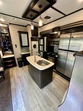 $950 | 143 Moffett Springs Road, Unit B, Huntsville, TX 77320