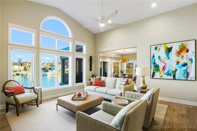 $1,195,000 | 178 Muirfield Court, Sunrise Beach, MO 65079