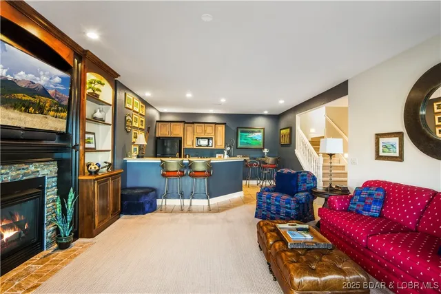 $1,195,000 | 178 Muirfield Court, Sunrise Beach, MO 65079