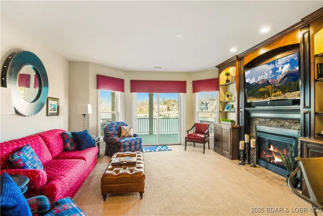 $1,195,000 | 178 Muirfield Court, Sunrise Beach, MO 65079