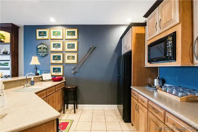 $1,195,000 | 178 Muirfield Court, Sunrise Beach, MO 65079