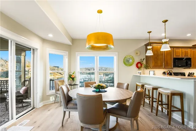 $1,195,000 | 178 Muirfield Court, Sunrise Beach, MO 65079