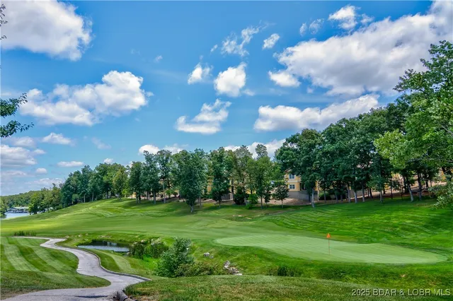 $1,195,000 | 178 Muirfield Court, Sunrise Beach, MO 65079