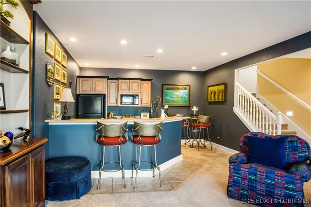 $1,195,000 | 178 Muirfield Court, Sunrise Beach, MO 65079