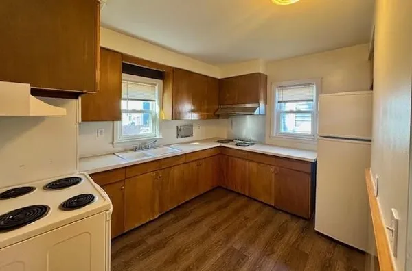 $2,000 | 95 Spring Street, Unit 1, Cranston, RI 02910