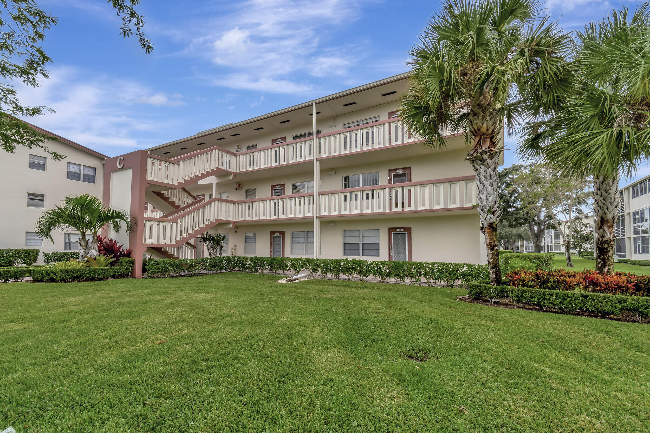 85 Preston F Boca Raton, FL 33434 - Photo 14 of 74 Entrance 2