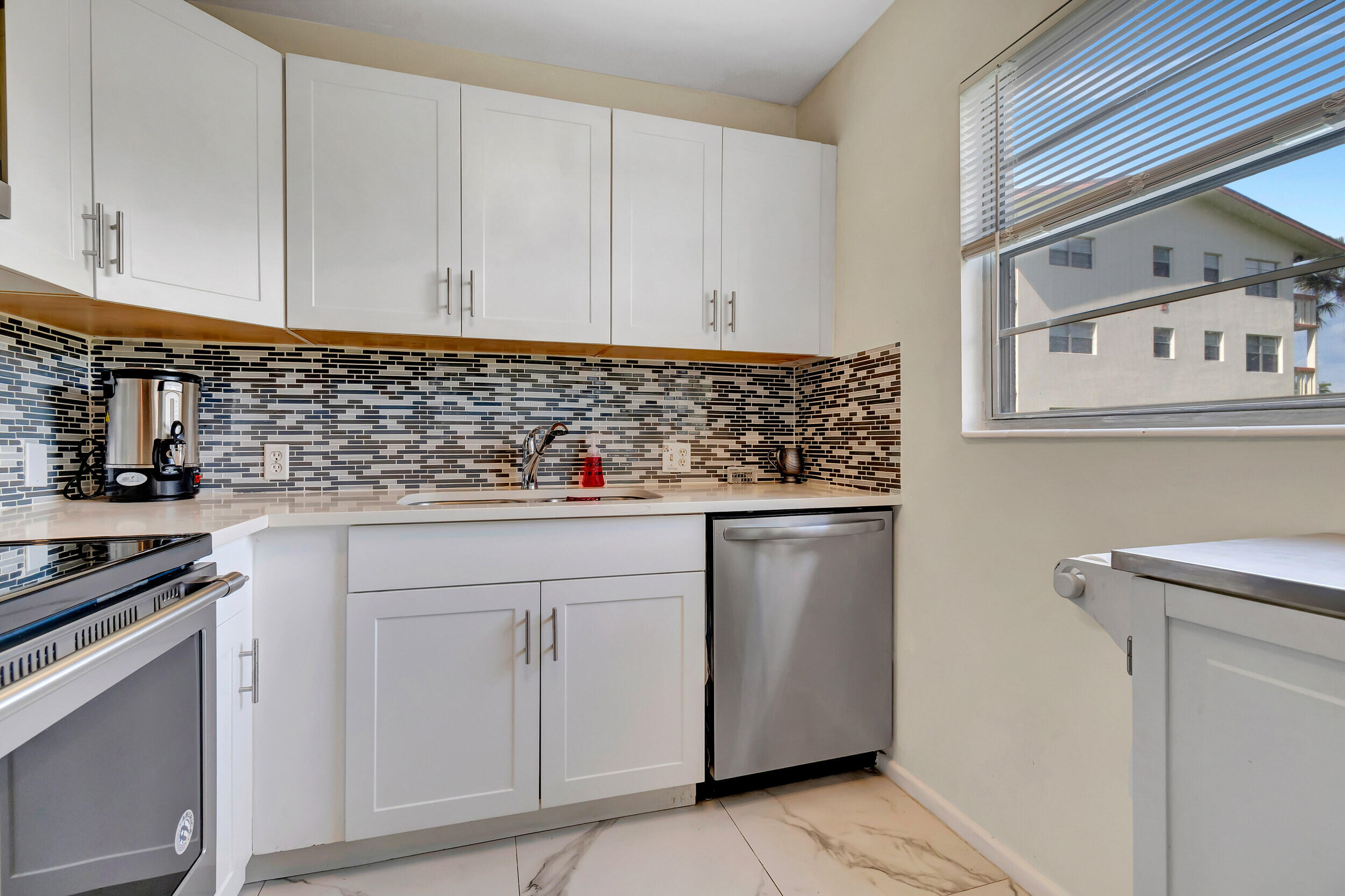85 Preston F Boca Raton, FL 33434 - Photo 21 of 74 Kitchen 3
