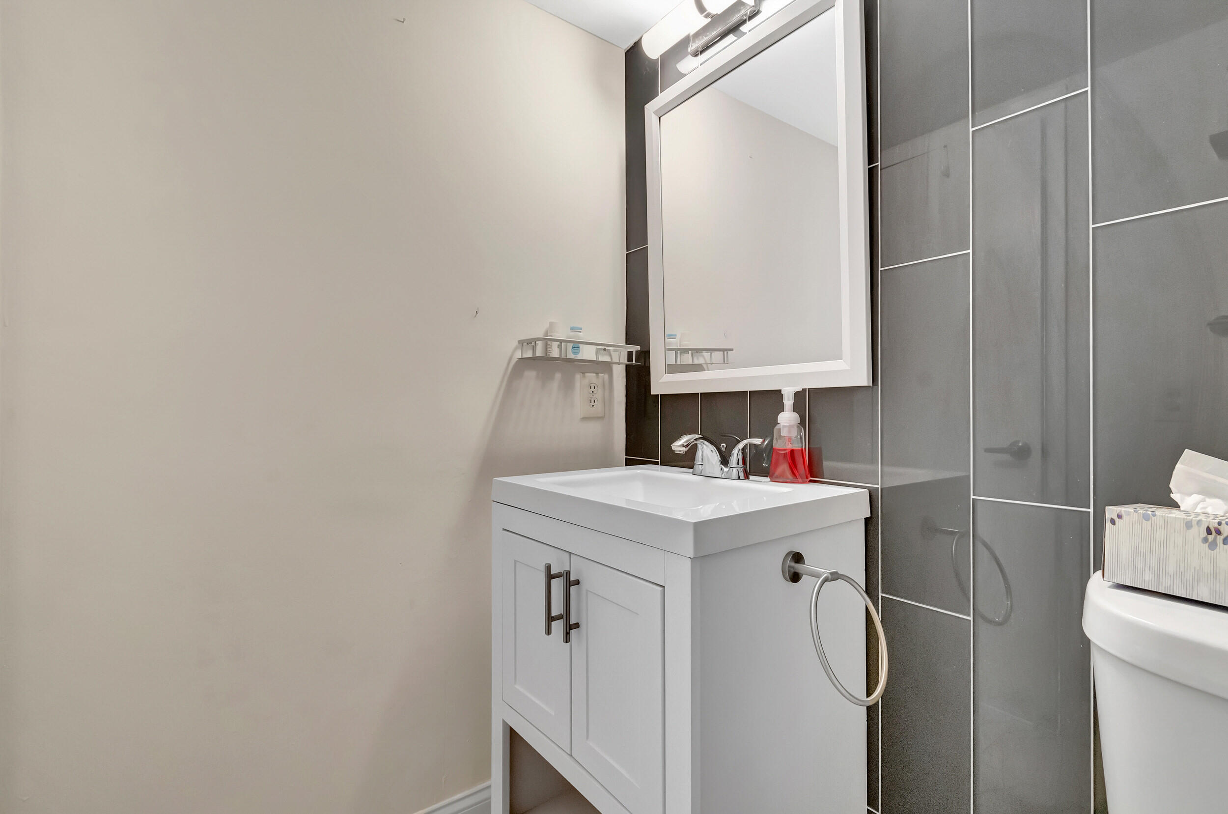 85 Preston F Boca Raton, FL 33434 - Photo 35 of 74 Half Bathroom 1