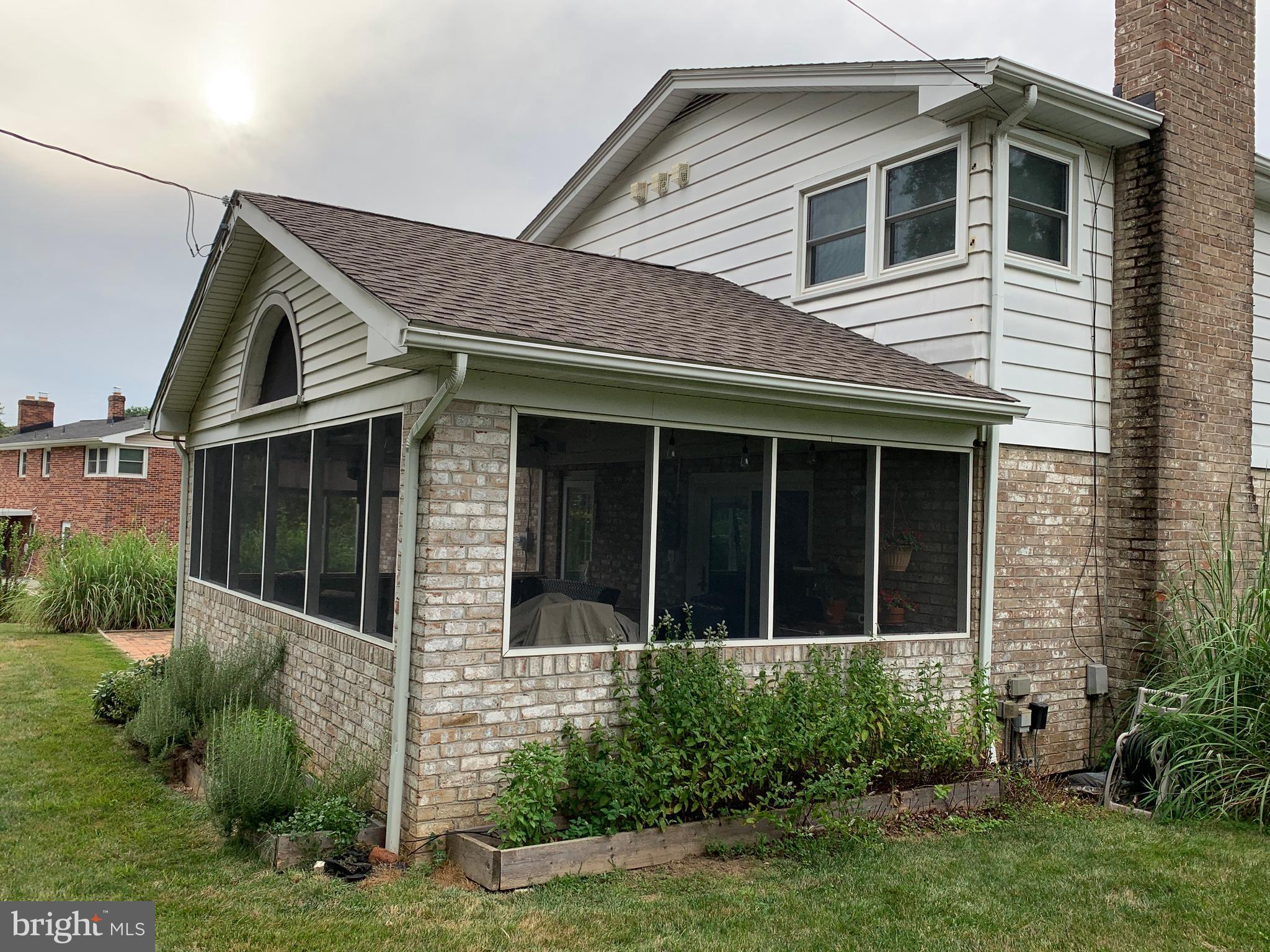 2920 Beacon Road York, PA 17402 - Photo 4 of 8 Gallery Image 4