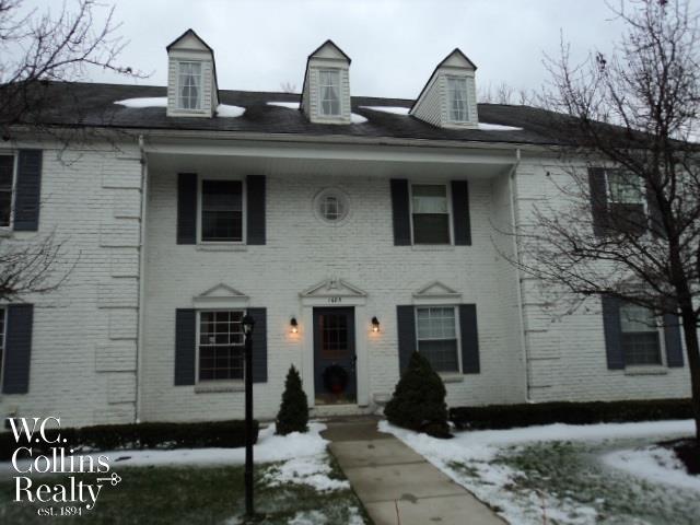 1685 Huntington Park Rochester Hills, MI 48309 - Photo 1 of 16