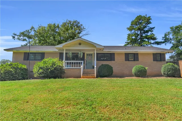$274,000 | 202 Hazelwood Avenue, Anderson, SC 29626
