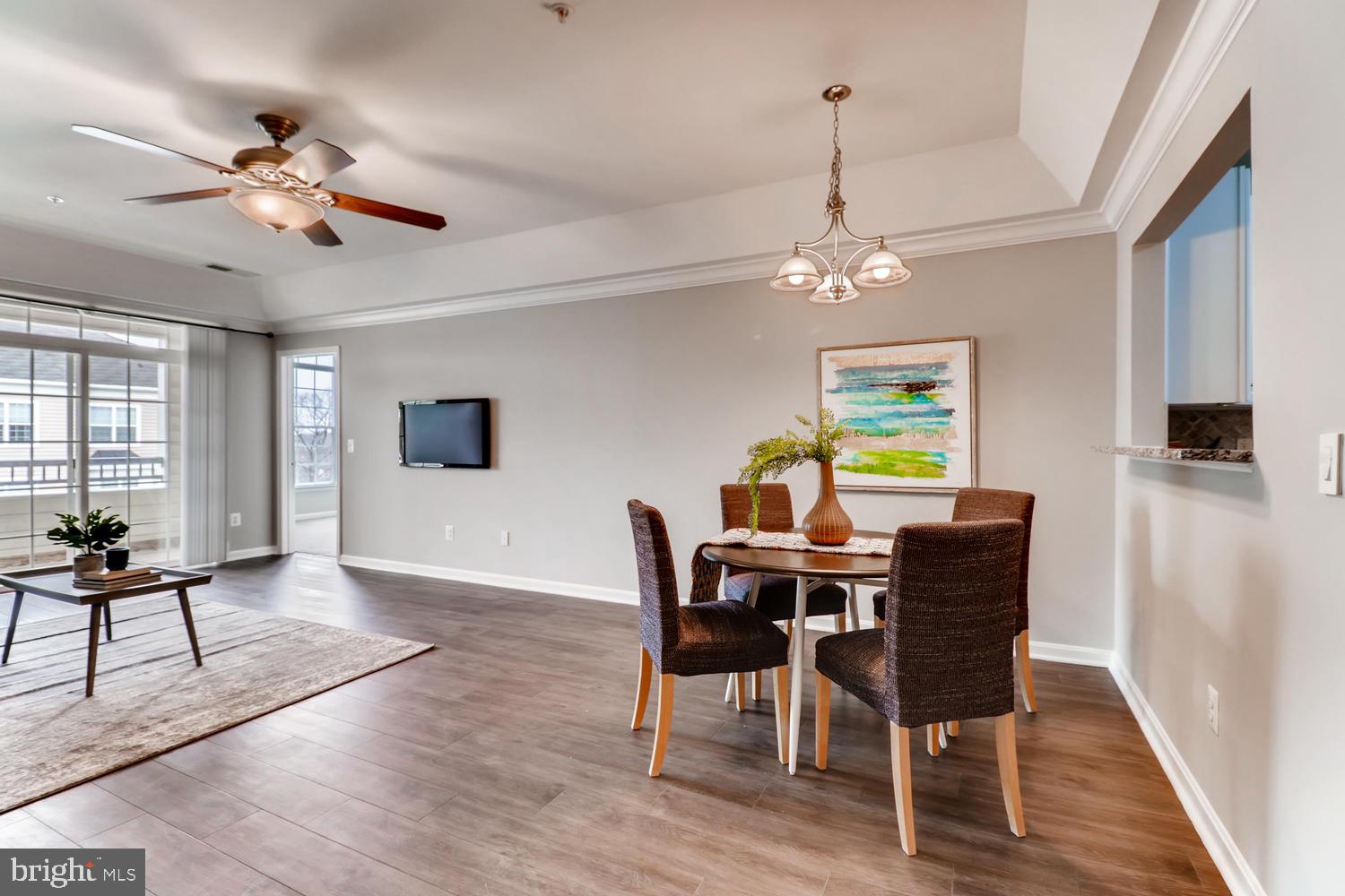 7335 Brookview Road, Unit 408 Elkridge, MD 21075 - Photo 8 of 26 Dining area