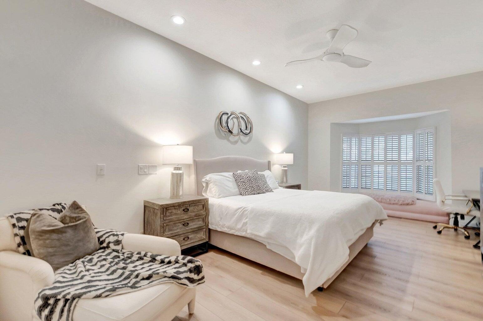 22728 Caravelle Circle Boca Raton, FL 33433 - Photo 9 of 39 25