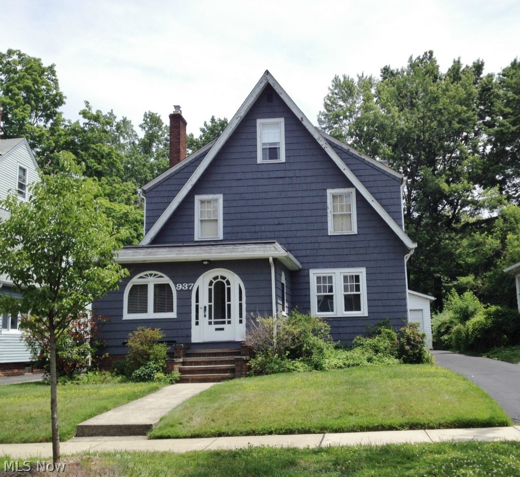 937 Roanoke Road Cleveland Heights, OH 44121 - Photo 1 of 15 Gallery Image 1