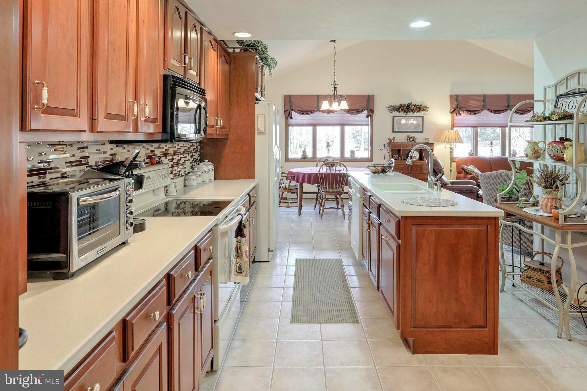 4477 Walters Hatchery Road Spring Grove, PA 17362 - Photo 20 of 56 Large Eat-in Kitchen