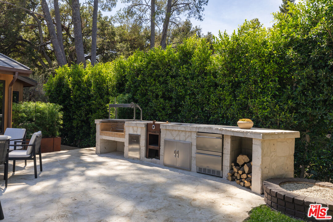 4146 High Valley Road Los Angeles, CA 91436 - Photo 17 of 34 Gallery Image 17