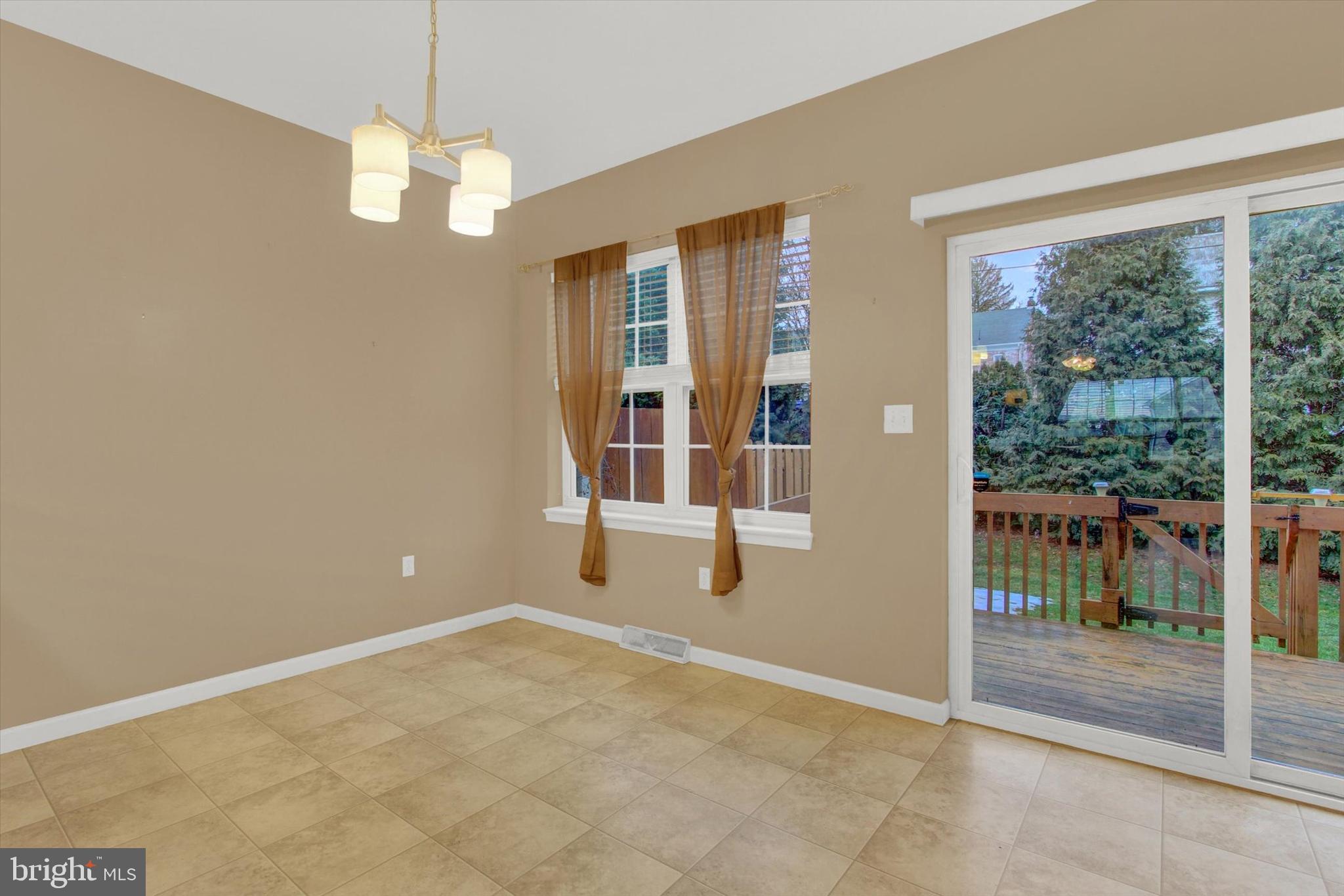 2426 Schultz Way York, PA 17402 - Photo 18 of 32