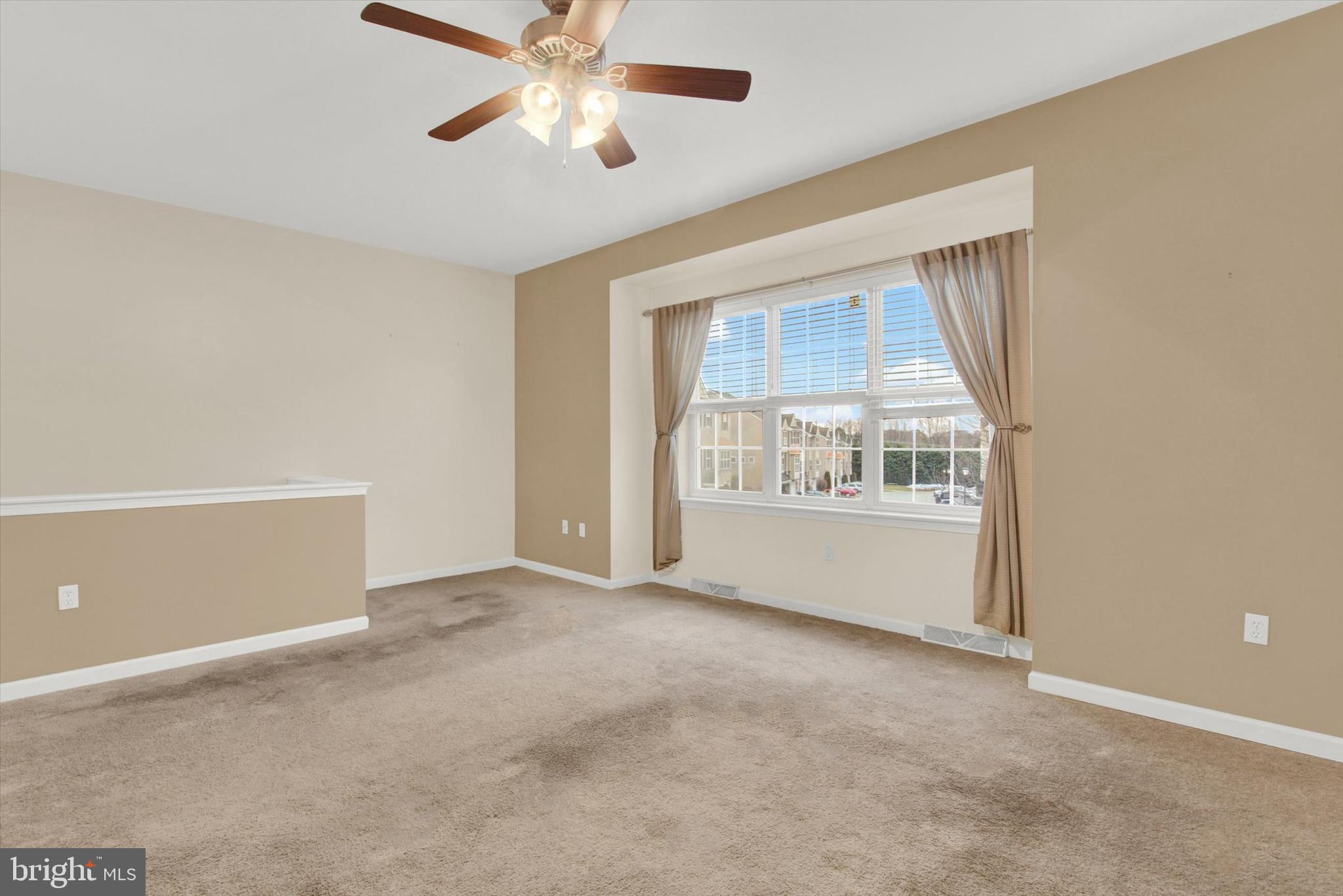 2426 Schultz Way York, PA 17402 - Photo 10 of 32