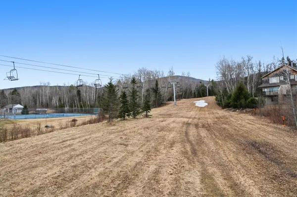 $774,900 | 5007 Fall Line Drive, Unit 5007, Carrabassett Valley, ME 04947