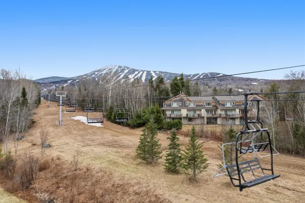 $774,900 | 5007 Fall Line Drive, Unit 5007, Carrabassett Valley, ME 04947