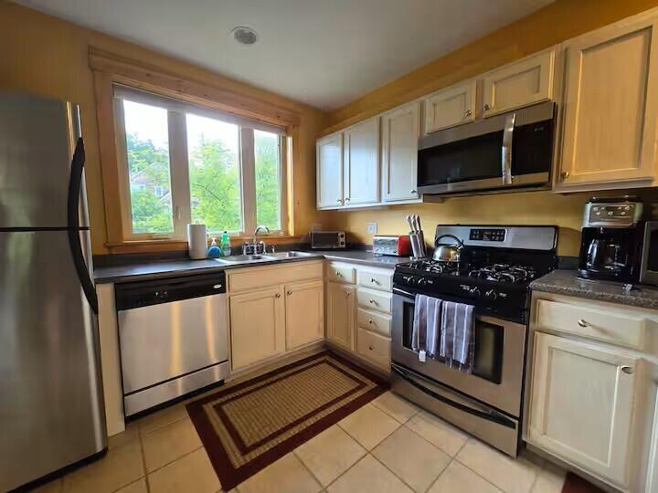 5007 Fall Line Drive, Unit 5007 Carrabassett Valley, ME 04947 - Photo 4 of 18 Kitchen