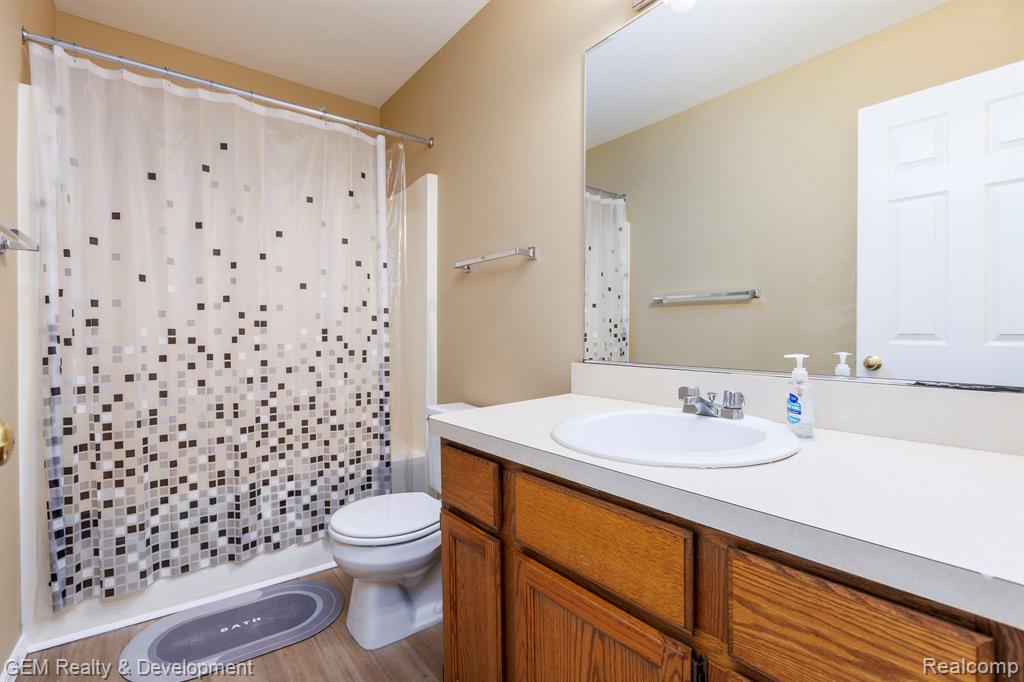 1111 Sarah Road Pinckney, MI 48169 - Photo 31 of 47