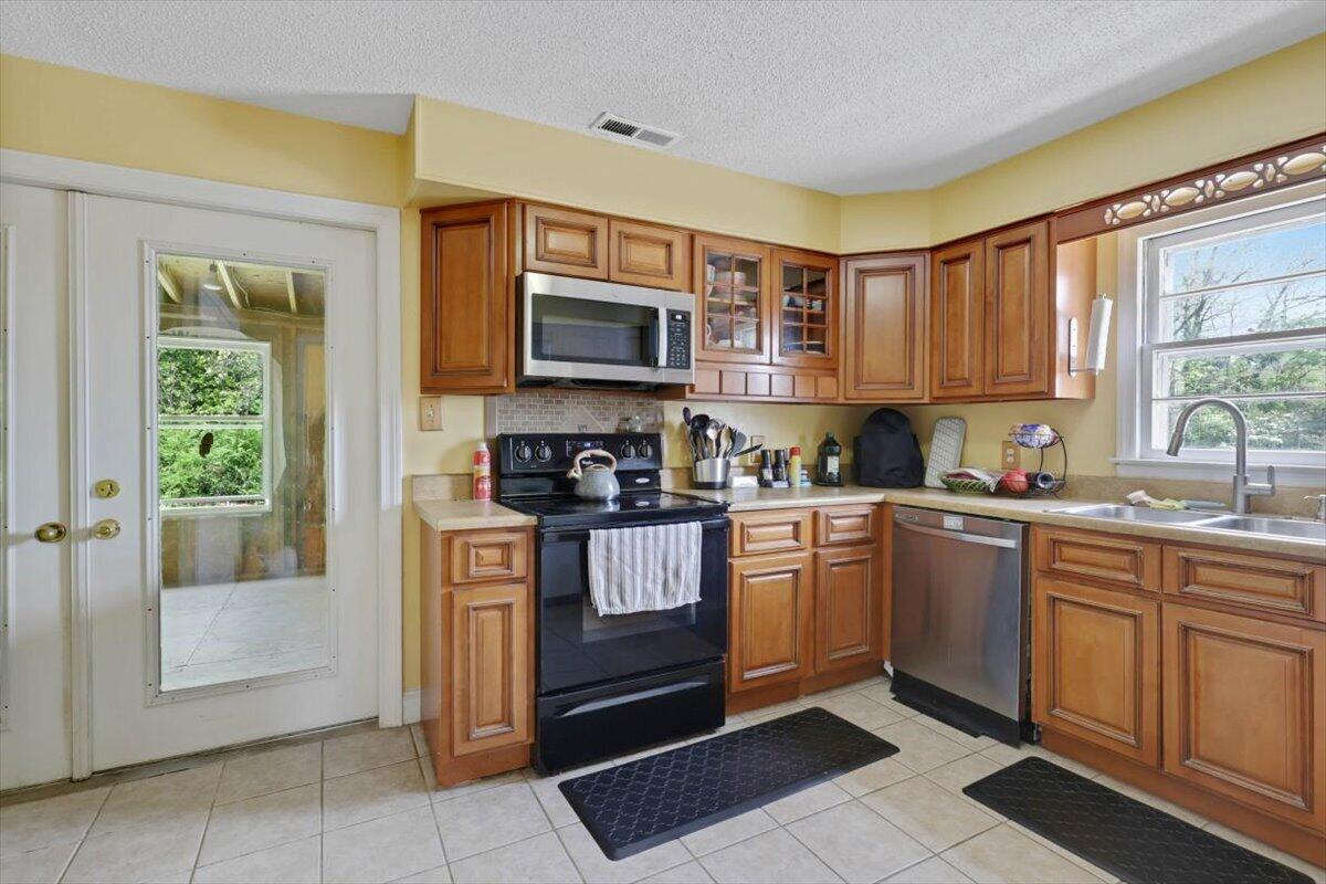 1719 John Ross Road Chattanooga, TN 37412 - Photo 7 of 29 06-Pinnacle Tour - 1719 John Ross - 06