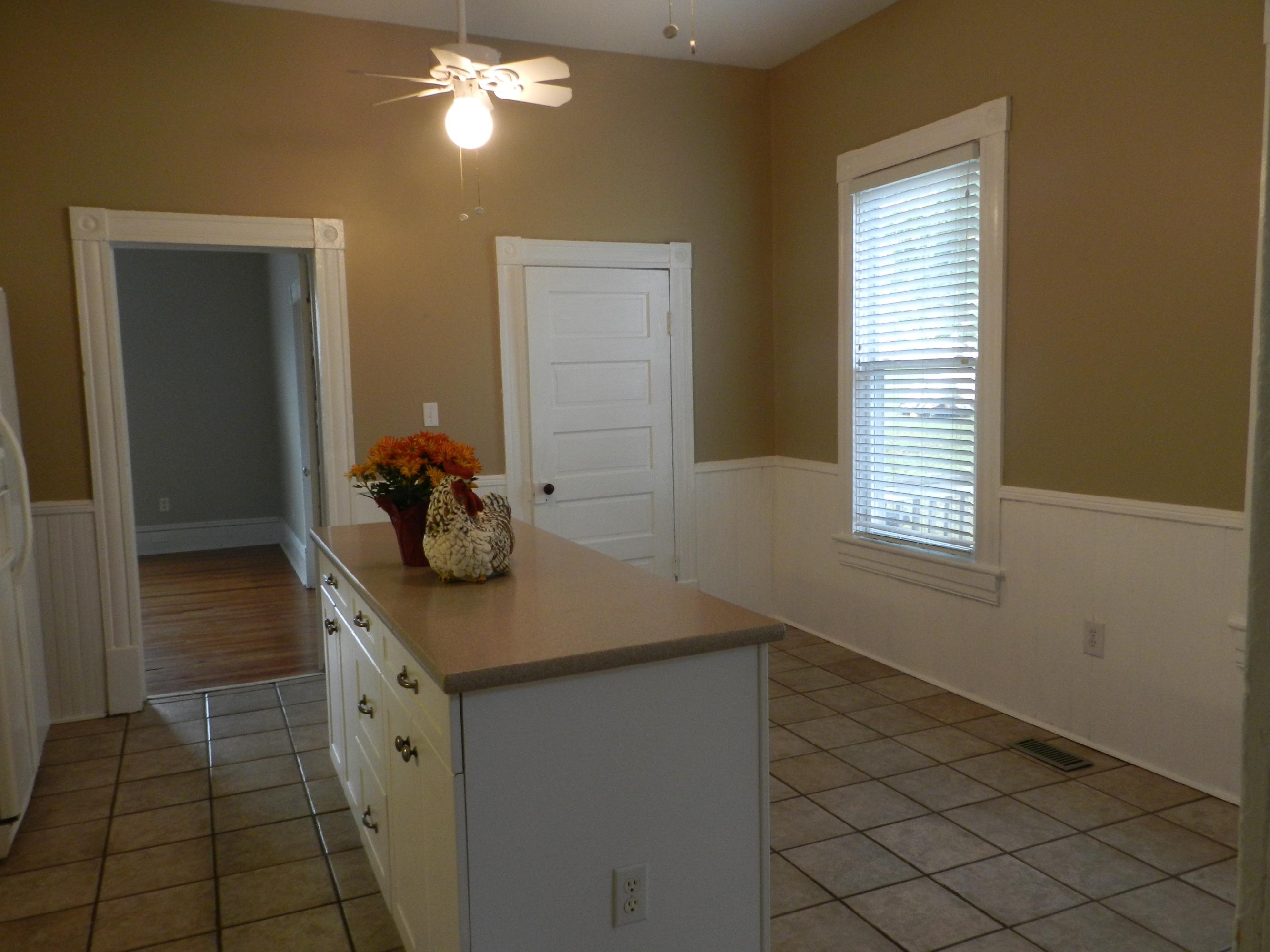 6406 Trevilian Road Roanoke, VA 24019 - Photo 14 of 31 Tiled Floor