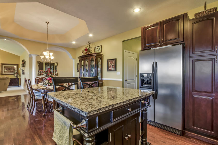 125 Mariners Point Kingston, TN 37763 - Photo 19 of 40 19_MarinersPoint_125_Kitchen04