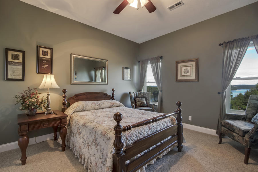 125 Mariners Point Kingston, TN 37763 - Photo 36 of 40 36_MarinersPoint_125_Bedroom3