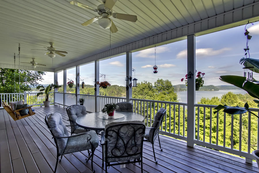 125 Mariners Point Kingston, TN 37763 - Photo 10 of 40 10_MarinersPoint_125_Deck01
