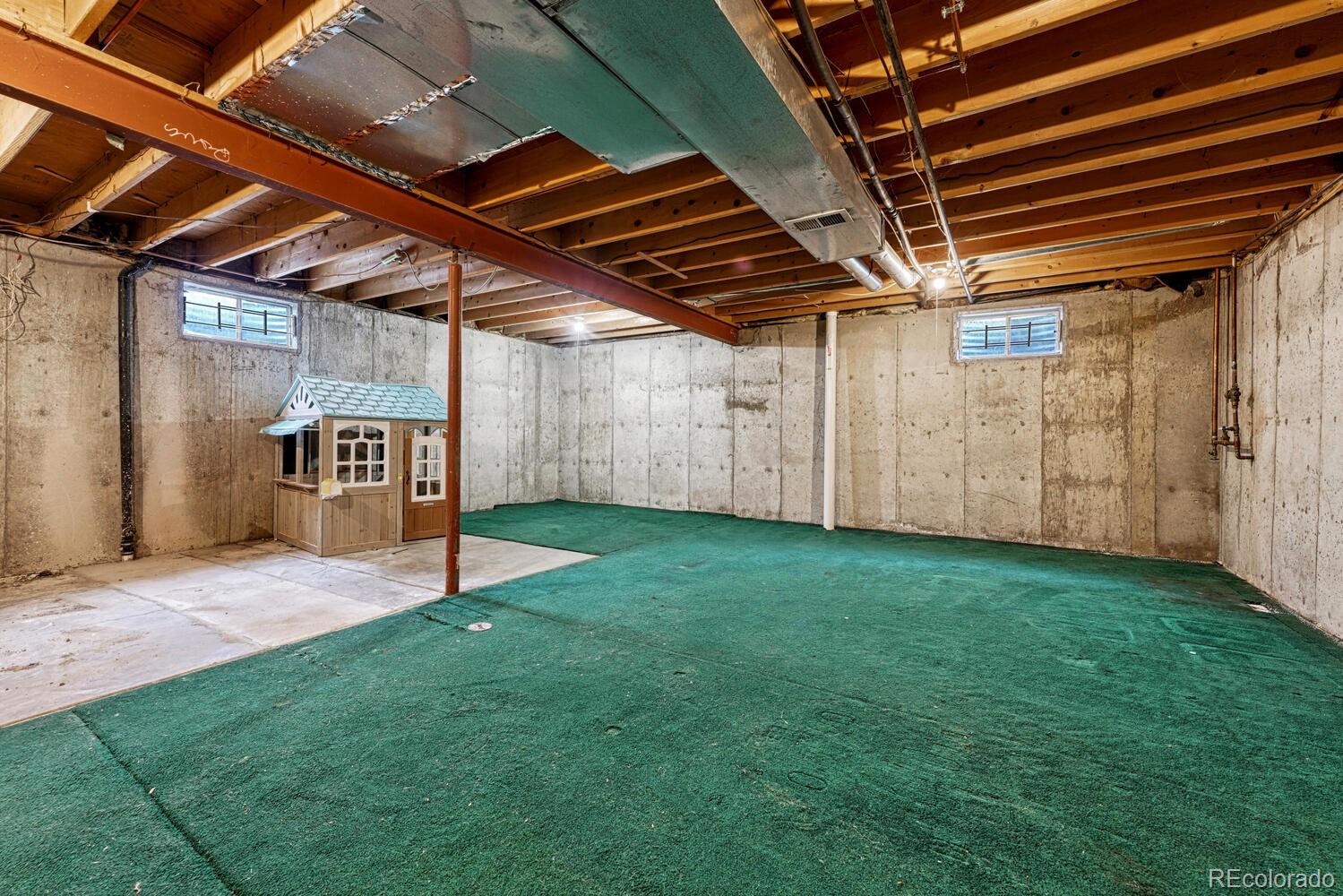 2079 South Quintero Street Aurora, CO 80013 - Photo 32 of 37 a view of a backyard with wooden fence