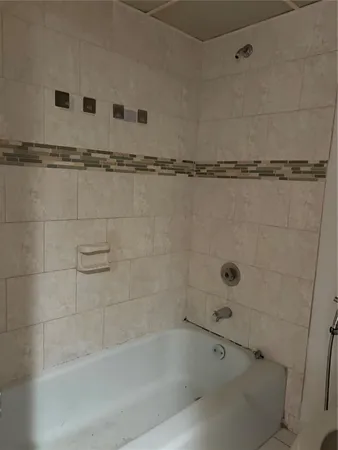 $1,540 | 3710 Inverrary Drive, Unit 1Y, Lauderhill, FL 33319