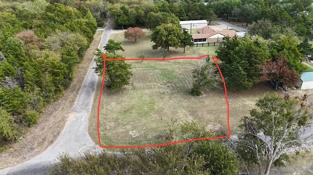 a view of a garden with a fountain