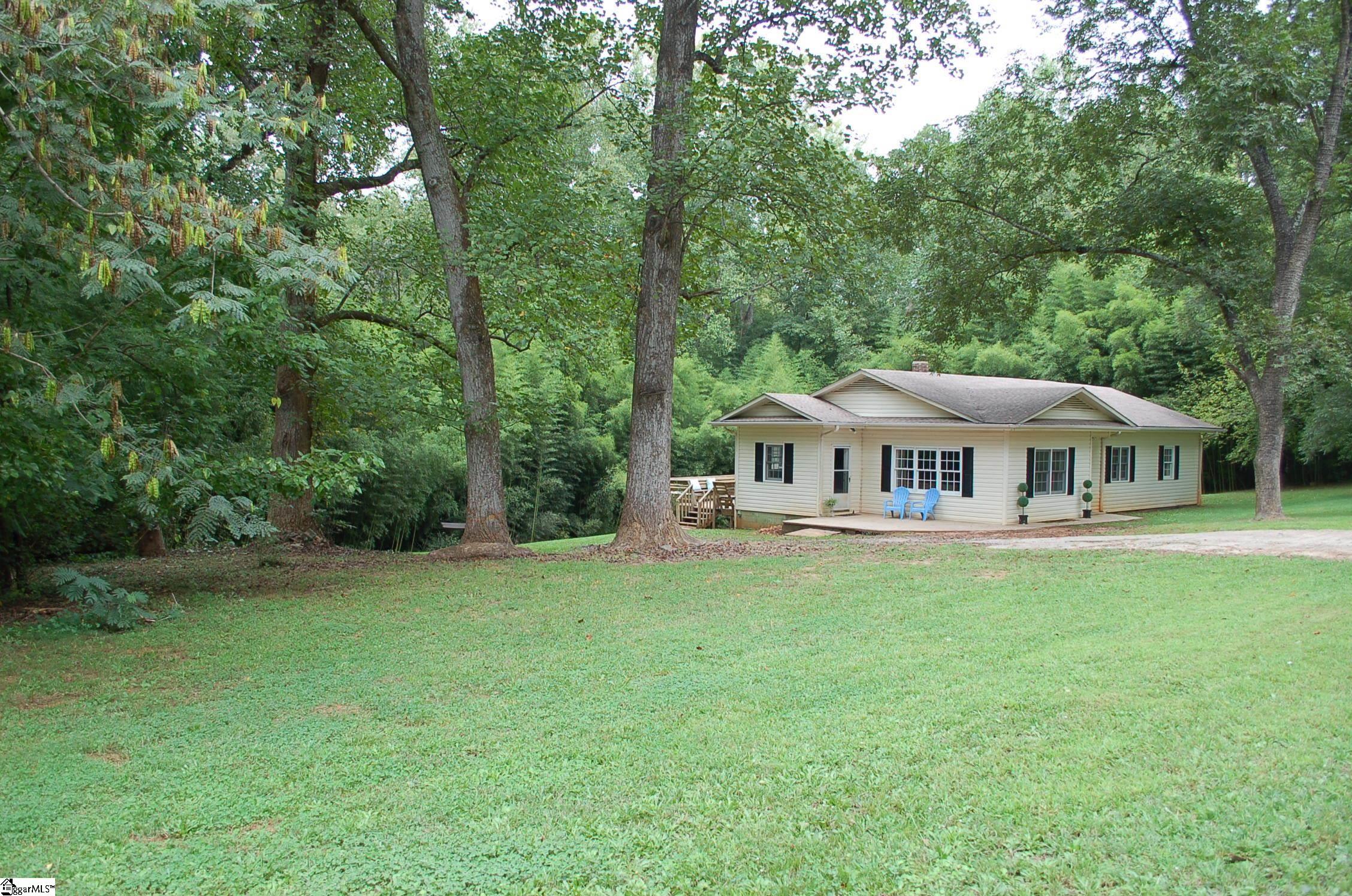 1261 Love Springs Road Cowpens, SC 29330 - Photo 2 of 23 Gallery Image 2