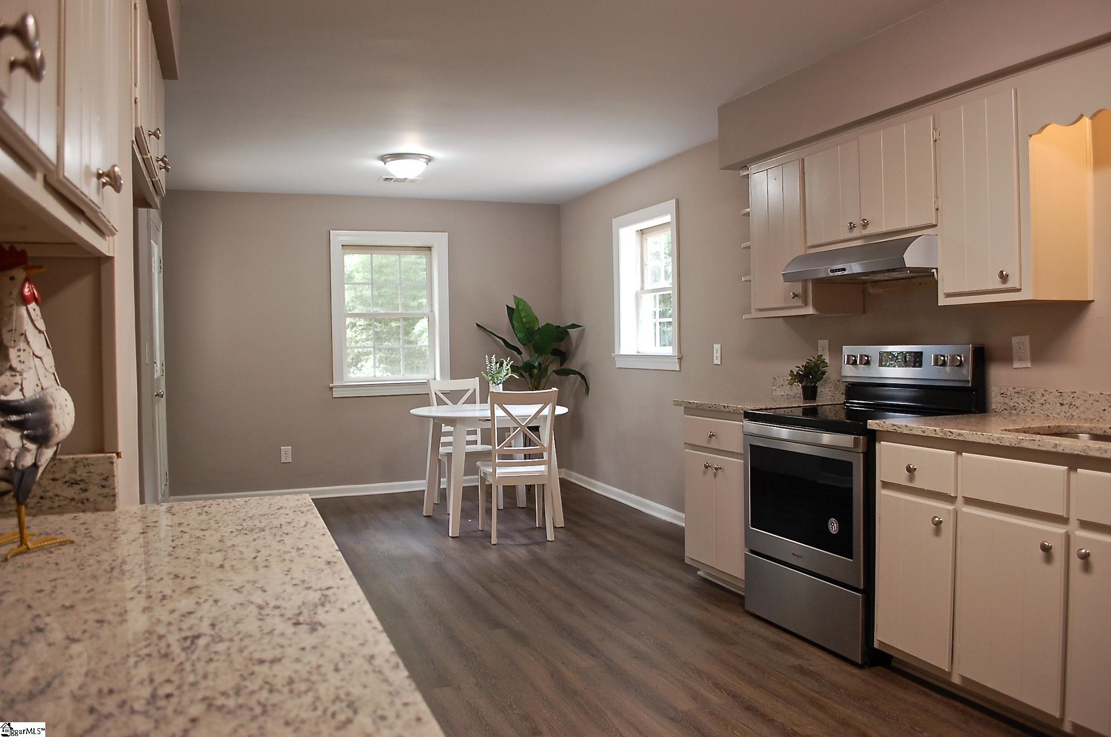 1261 Love Springs Road Cowpens, SC 29330 - Photo 9 of 23 Gallery Image 9