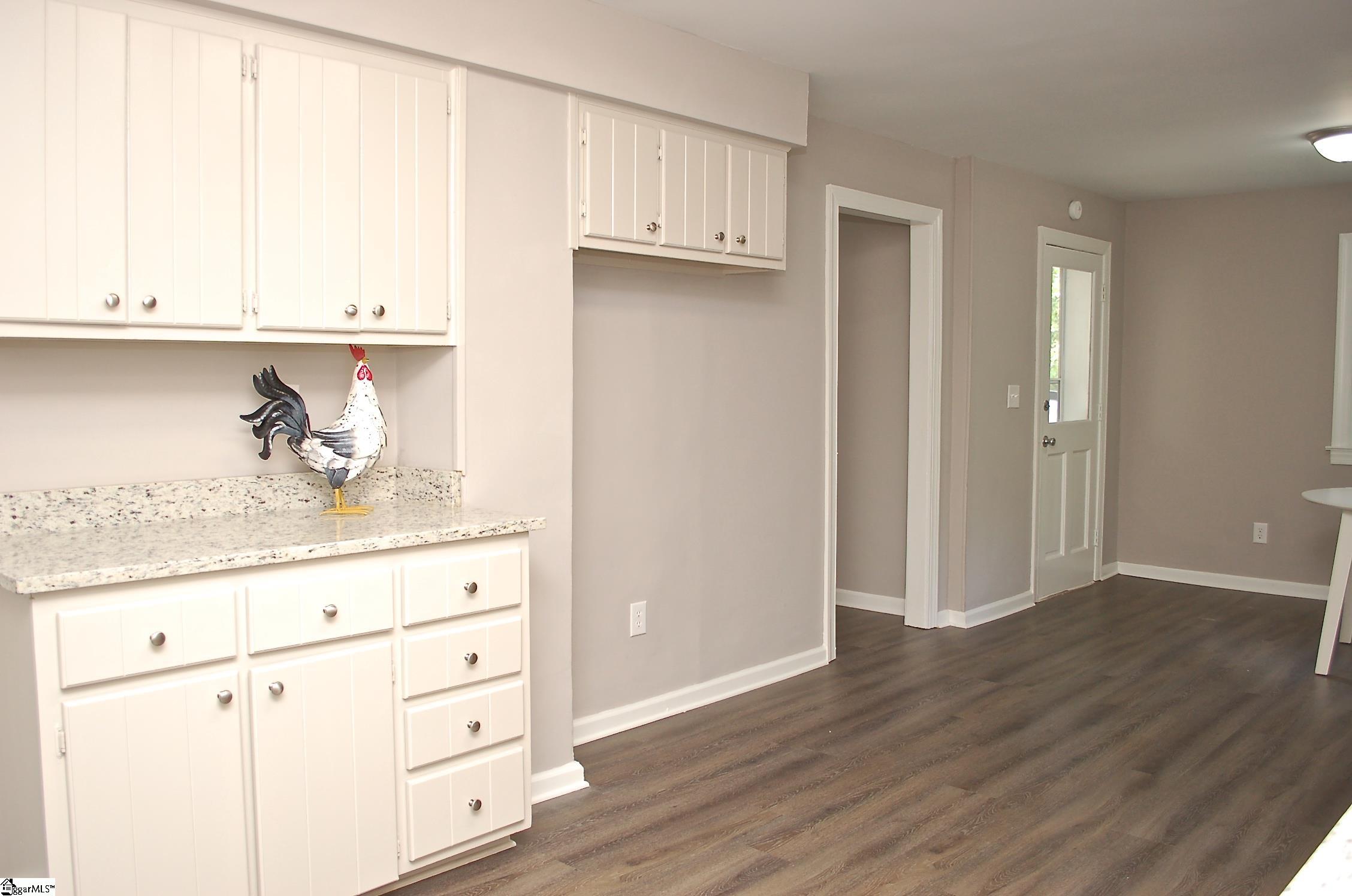 1261 Love Springs Road Cowpens, SC 29330 - Photo 10 of 23 Gallery Image 10