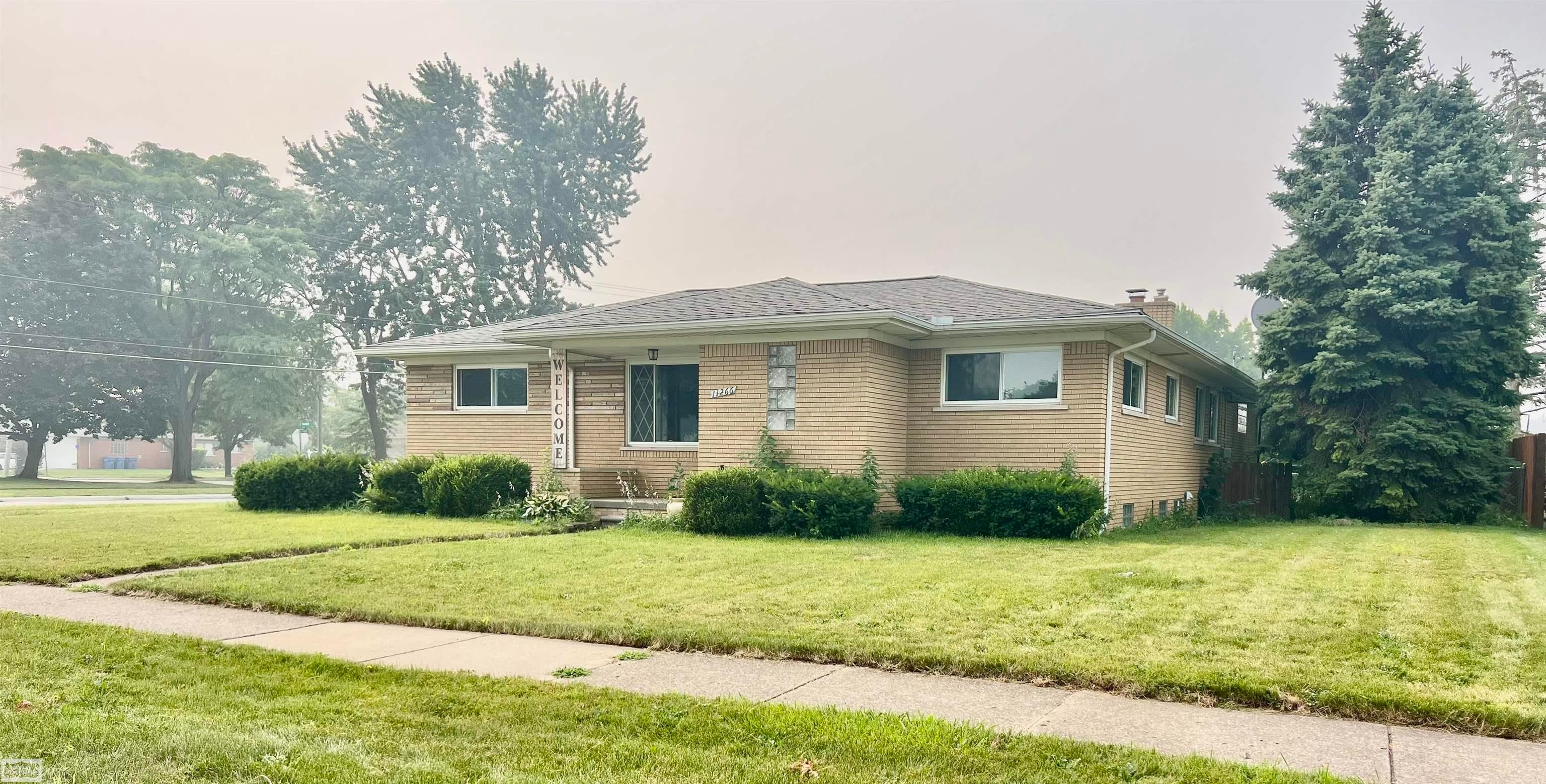 11266 Racine Road Warren, MI 48093 - Photo 2 of 19 Gallery Image 2
