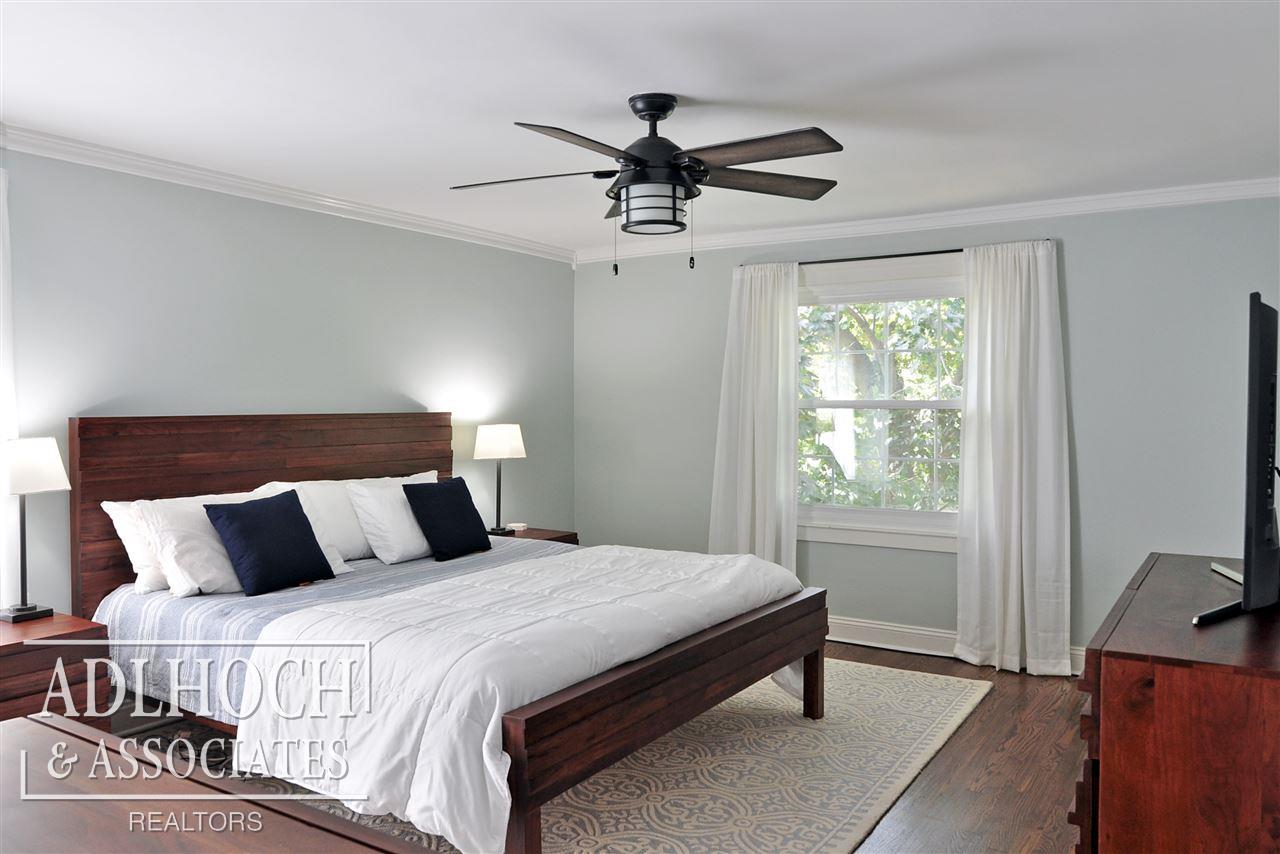 1002 Whittier Road Grosse Pointe, MI 48230 - Photo 16 of 26 31397337-15.JPG