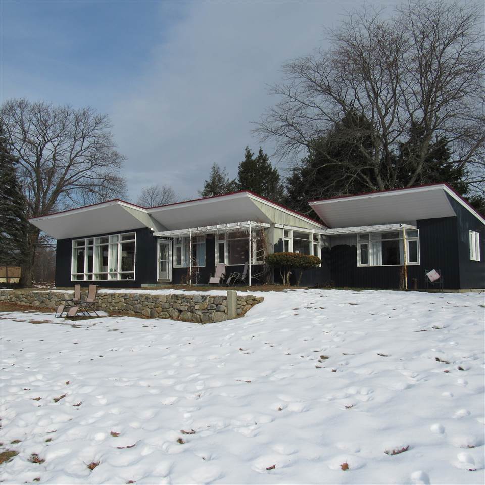 488 Foster Hill Road Henniker, NH 03242 - Photo 1 of 29 Gallery Image 1