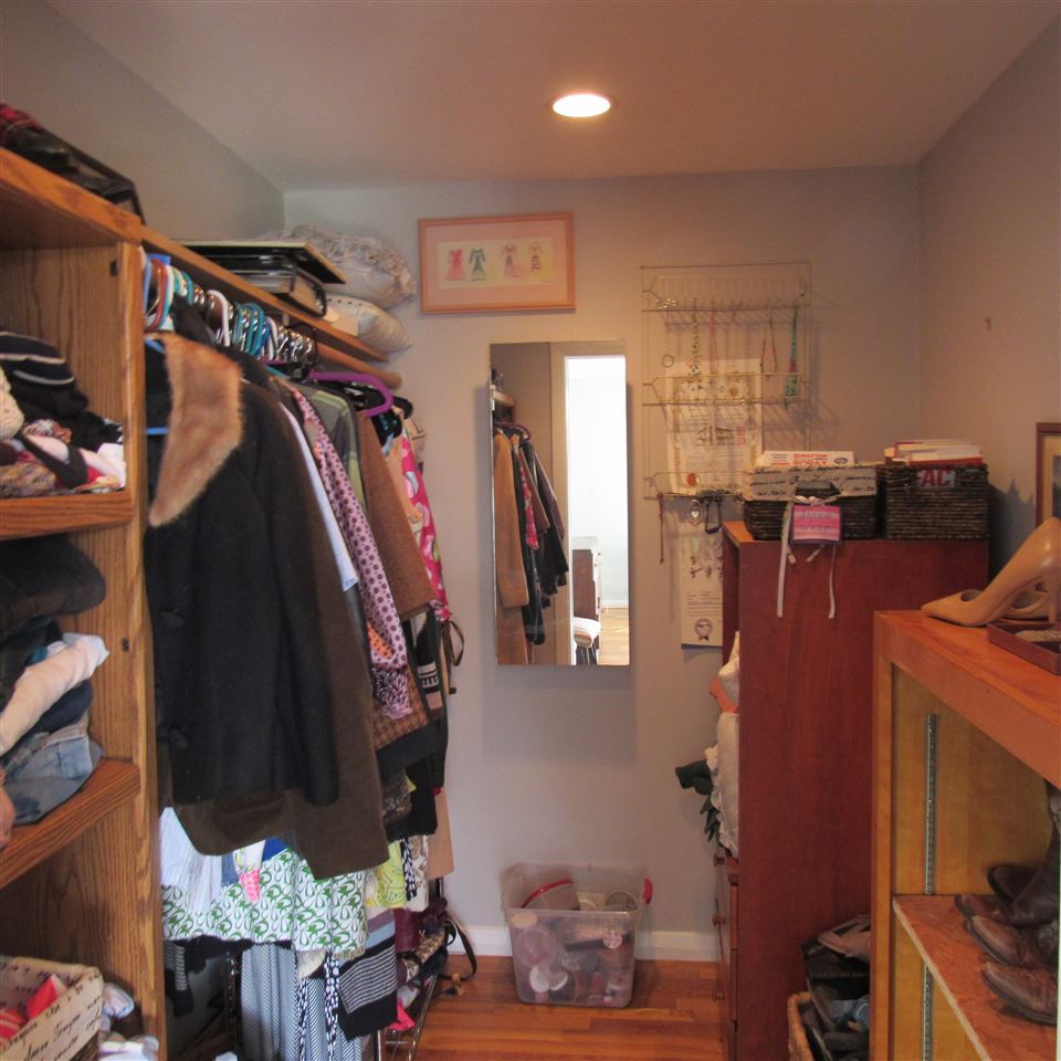 488 Foster Hill Road Henniker, NH 03242 - Photo 17 of 29 Gallery Image 17