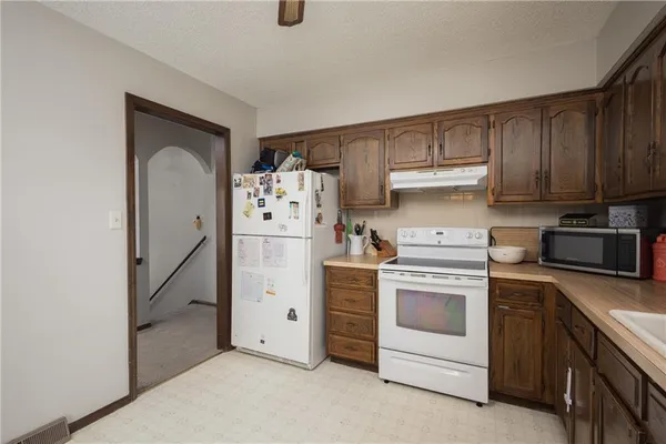 $255,000 | 17317 East 50th Terrace Court South, Independence, MO 64055