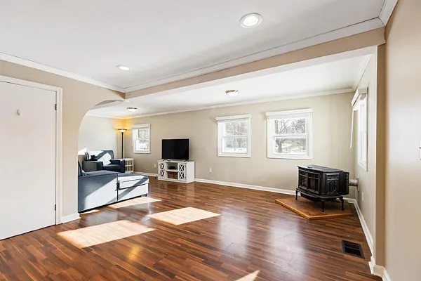 $314,900 | 26 Purple Heart Highway, Brooks, ME 04921