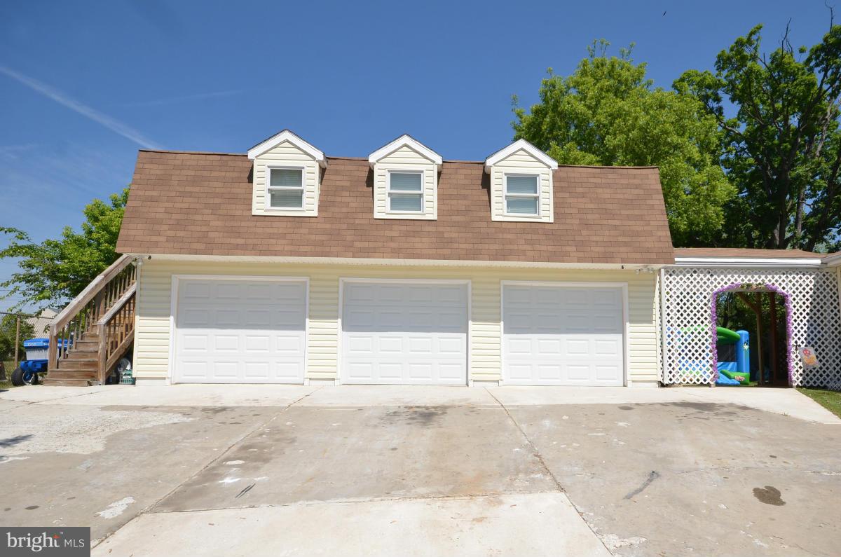 8346 Old Philadelphia Road Baltimore, MD 21237 - Photo 2 of 30 Garage and apartment