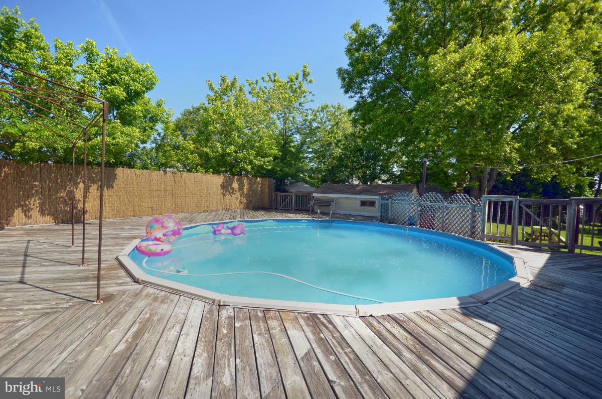 8346 Old Philadelphia Road Baltimore, MD 21237 - Photo 4 of 30 Pool