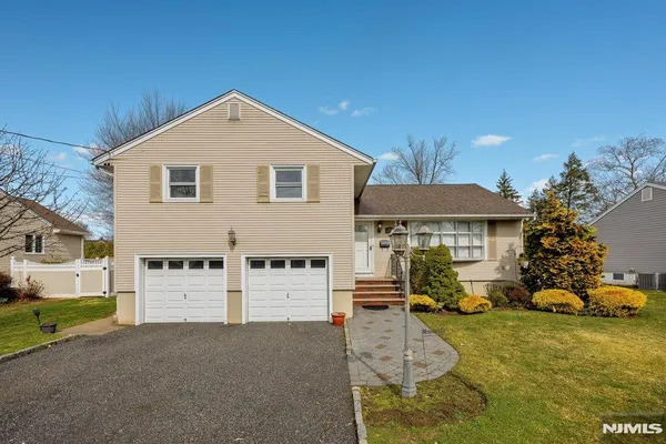 $4,750 | 327 Webster Drive, New Milford, NJ 07646