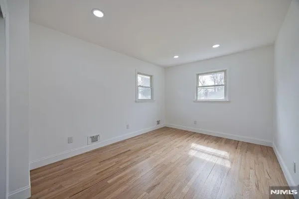 $4,750 | 327 Webster Drive, New Milford, NJ 07646