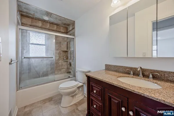 $4,750 | 327 Webster Drive, New Milford, NJ 07646